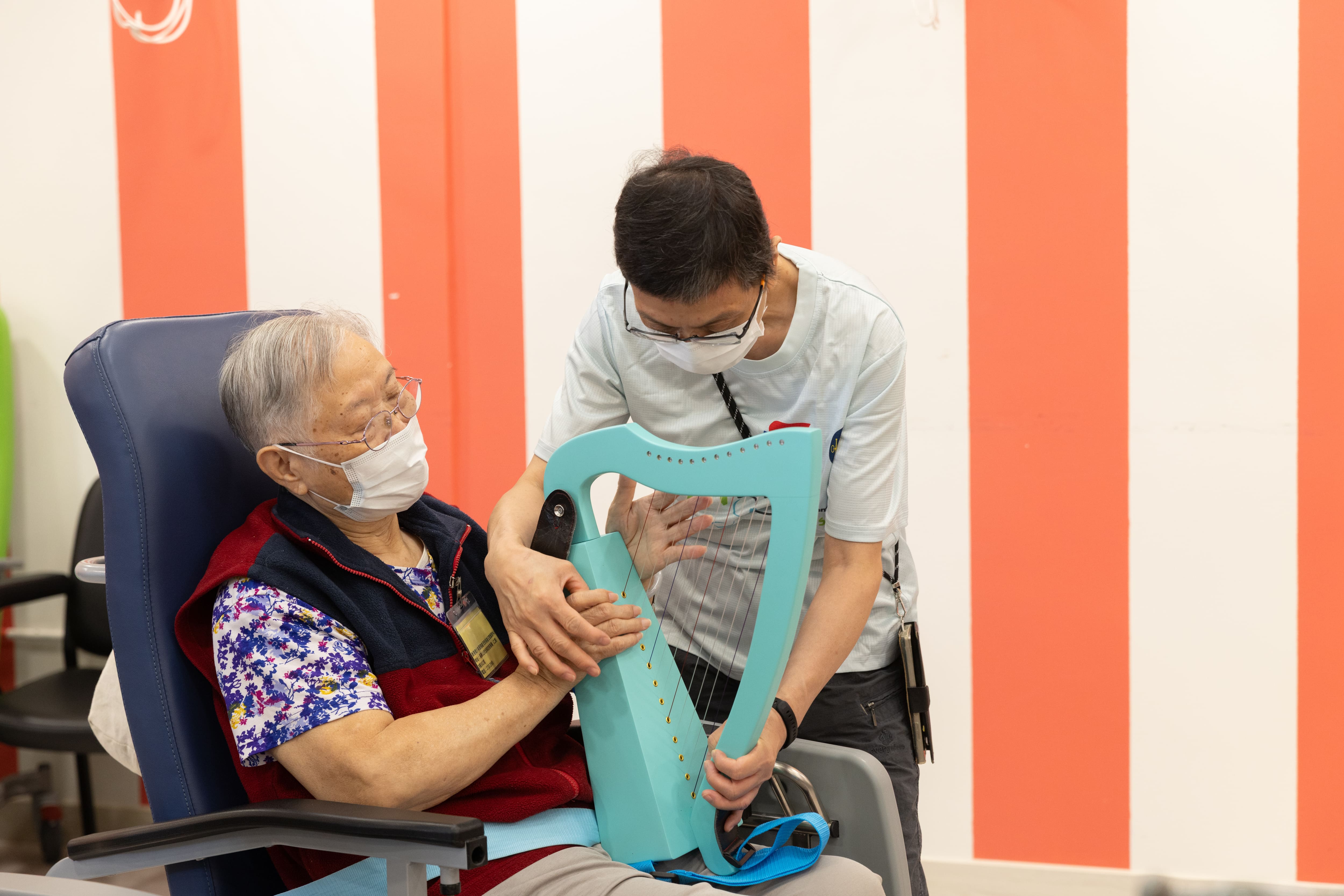 社區及義工服務 - 豎琴療癒