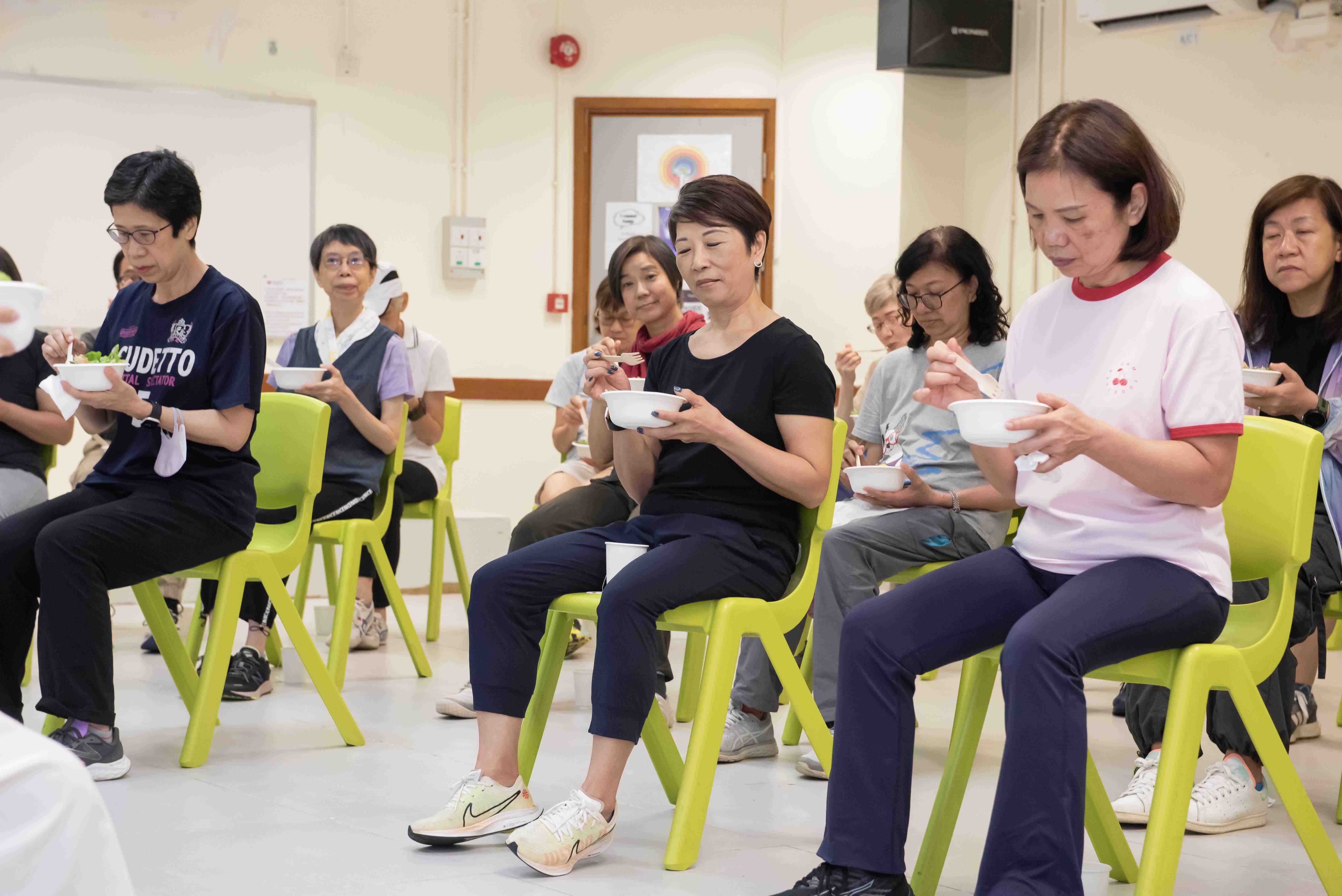 靜觀星期五Mindful Friday - 靜觀飲食