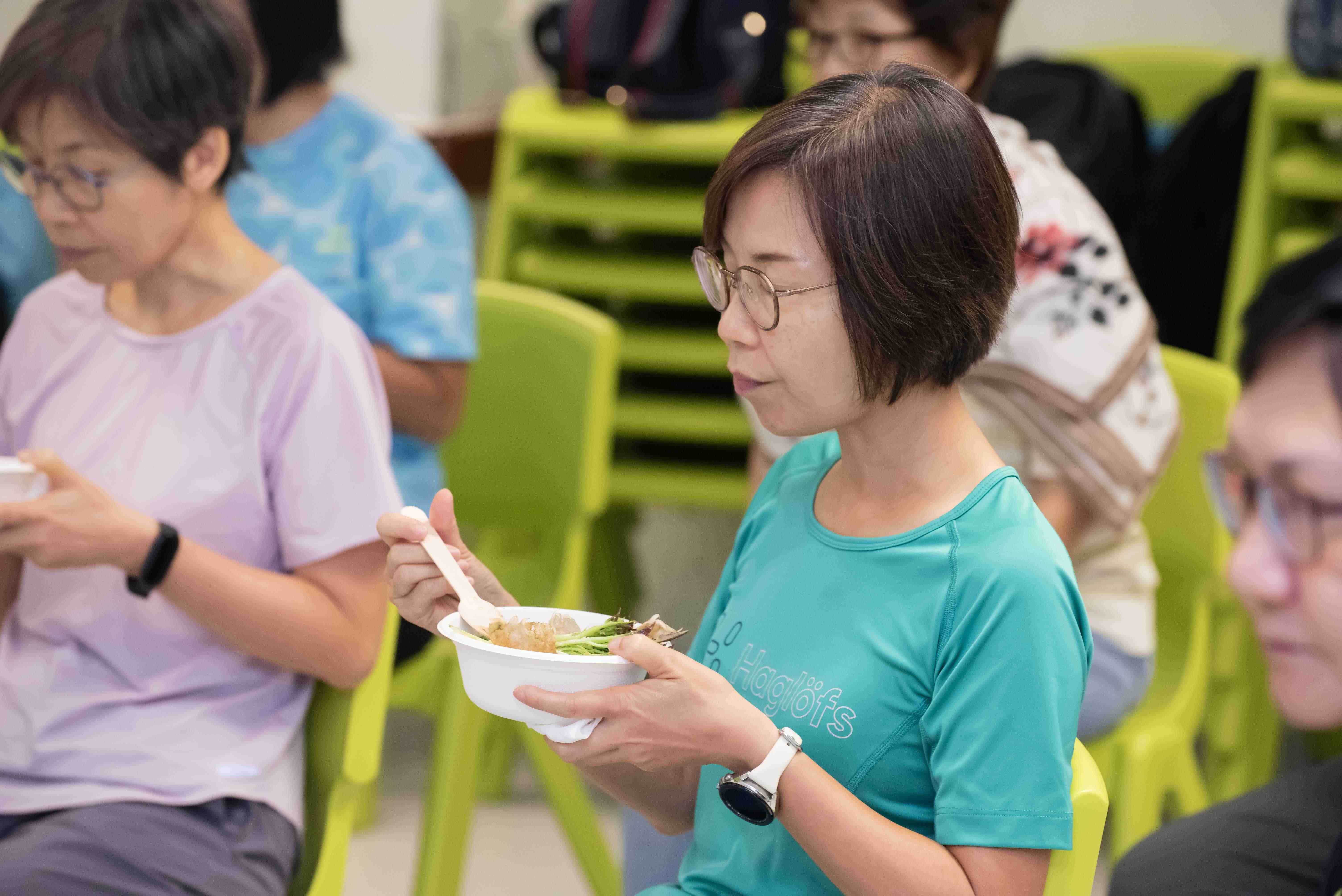 靜觀星期五Mindful Friday - 靜觀飲食
